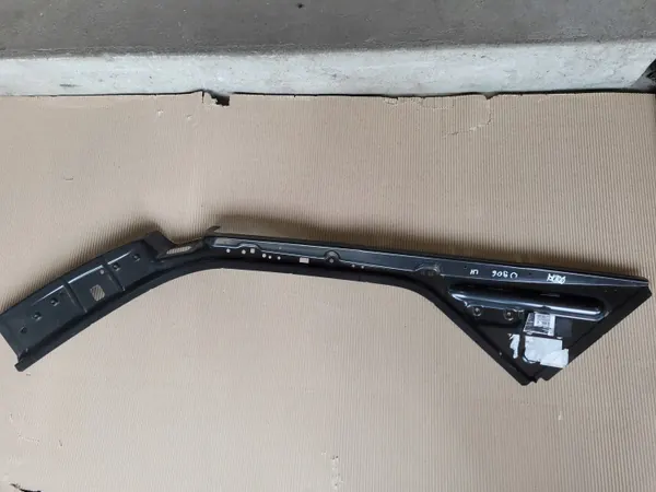 Garniture de pilier intérieur Mercedes Sprinter W906 LH OEM A9066300506 image 2