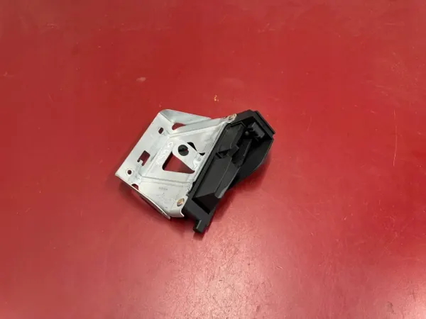 BMW X3 G45 Kofferraumrollo-Halterung OEM 5A33972 image 2