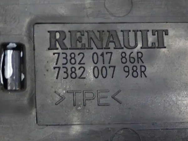 OEM 738211828R kattotankit sarja Renault Clio IV:lle image 4