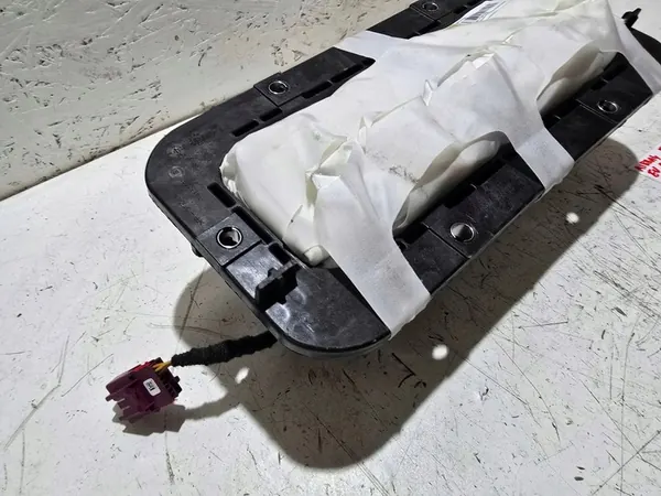 Volvo XC60 Passenger Airbag image 4