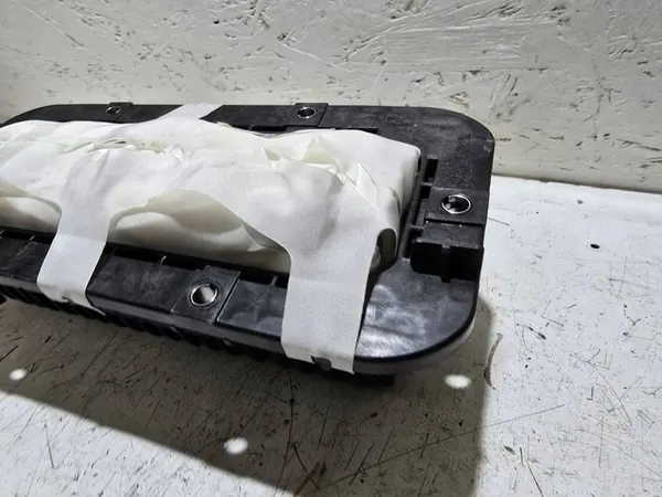Volvo XC60 Passenger Airbag image 6
