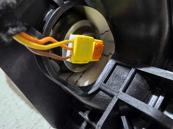 Volvo XC60 Passenger Airbag image 8