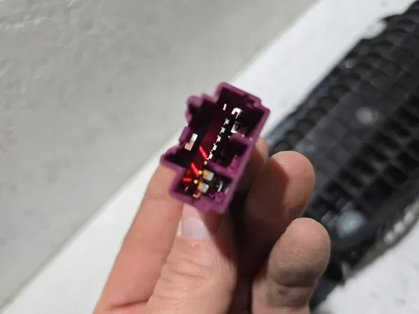 Volvo XC60 Passenger Airbag image 9