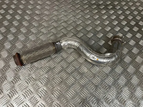 Pakoputken pidike OEM 9818372280 Peugeot 2008 II image 2