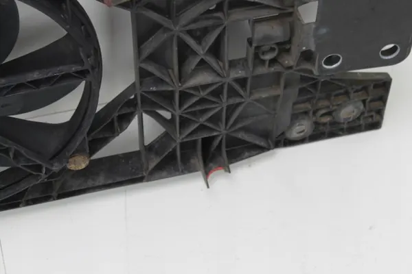 OEM 360213759 Framremsa för Renault Megane III 08-12 image 3