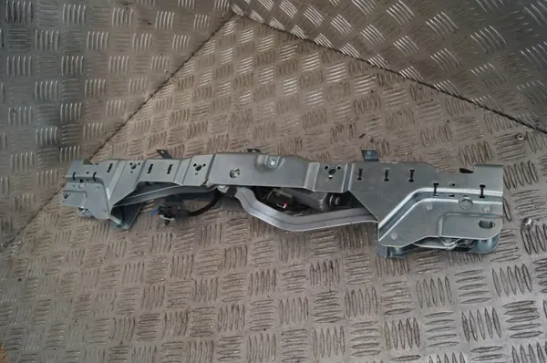 Audi A5 8W Cabrio Dakslot OEM 8W7825823A image 2