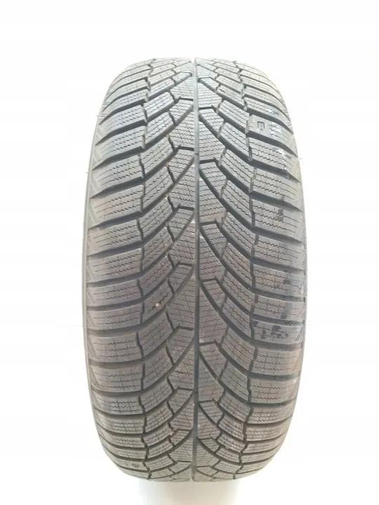 Pneu de inverno Kumho Wintercraft WP52 EV 235/45R18 image 2