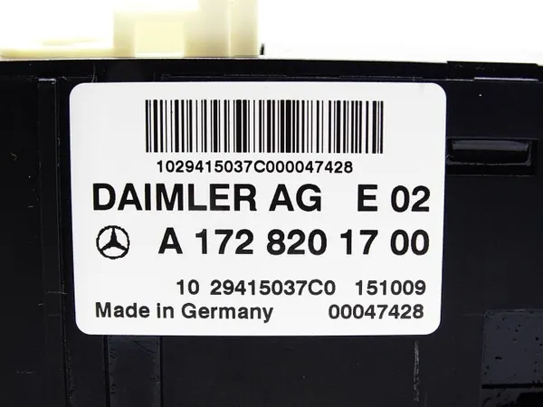 Tomada Porta USB Áudio OEM A1728201700 Mercedes image 4