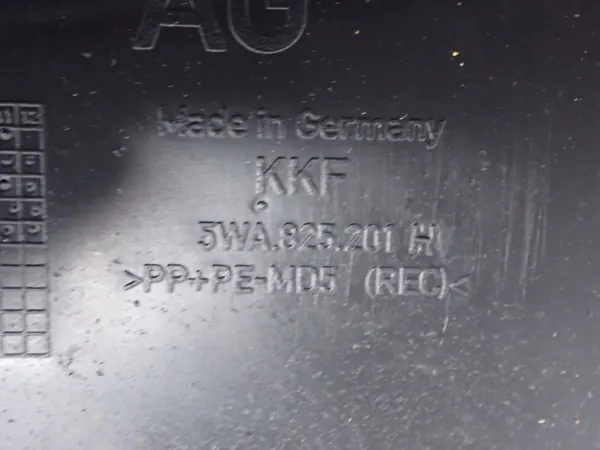 OEM 5WA825201H Vänster Underredesskydd för VW Golf VIII image 3