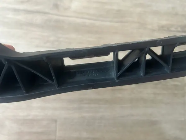 Suporte de farol direito Honda Jazz III 2008-2015 OEM image 9