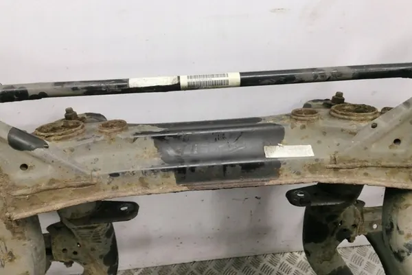 Asse posteriore Porsche Cayenne 2011 7L0511025B image 7