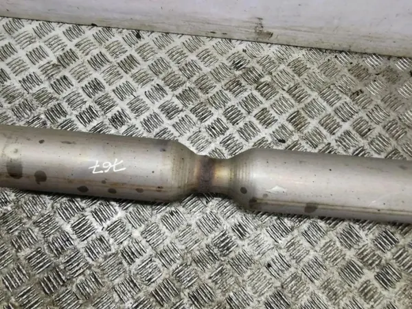 Silenciador Suzuki Vitara 2019 Pieza OEM 64RM03 image 7