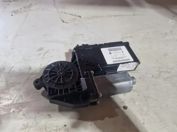 VW Raammotor OEM 7L0959792A Linker voorportier image 2