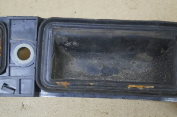 VW GOLF V PLUS Heckklappenverkleidung Mikroschalter 1T0827574F image 5