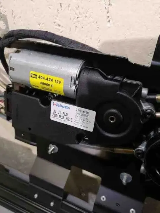 Toit ouvrant VW Phaeton OEM 3D0959591E 4.92L Diesel image 3