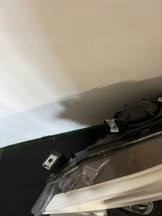 Farol Esquerdo BMW F20 F21 Bi Xenon Não Adaptativo OEM 729691307 image 2