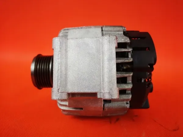 Audi S3 A3 8V LIFT Generaattori 06j903023d image 4