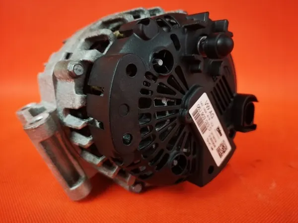 Audi S3 A3 8V LIFT Generaattori 06j903023d image 5