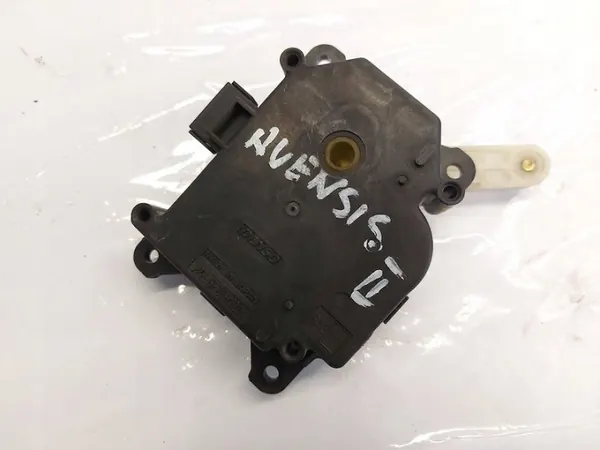 Verwarmingsmotor Toyota Avensis T25 OEM 063700-8680 image 5