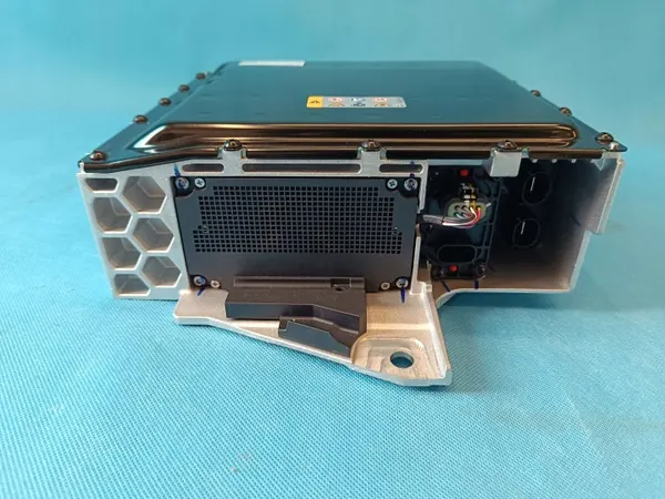 Batterie OEM 3WA915107A pour Audi A3 8Y 1.5 TSI image 3