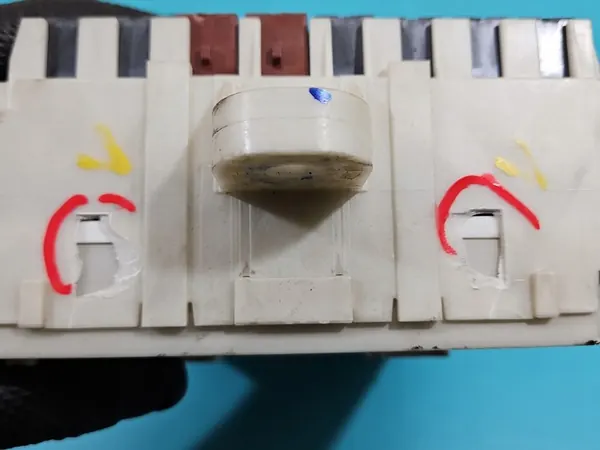 Caixa de Fusíveis Honda Jazz III TF0-G030 image 4