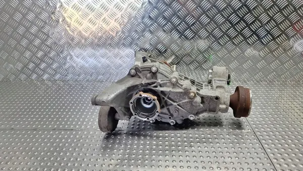 Taka-akselin tasauspyörästö 0DB500043G Audi A4 B9 A5 F5 Quattro OEM S25145070 image 3