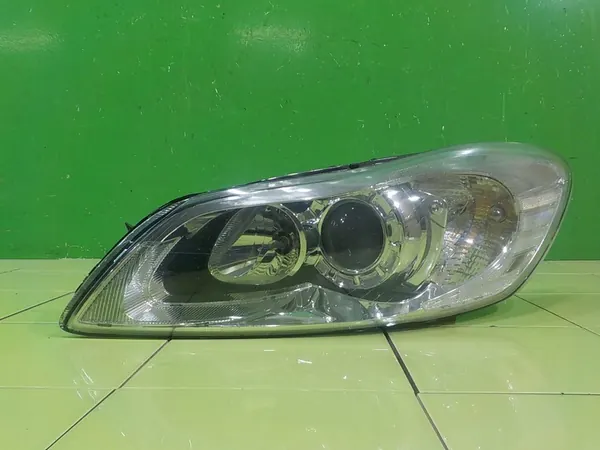 VOLVO C30 LIFT 1.6 D Vasemman Etuvalon image 2