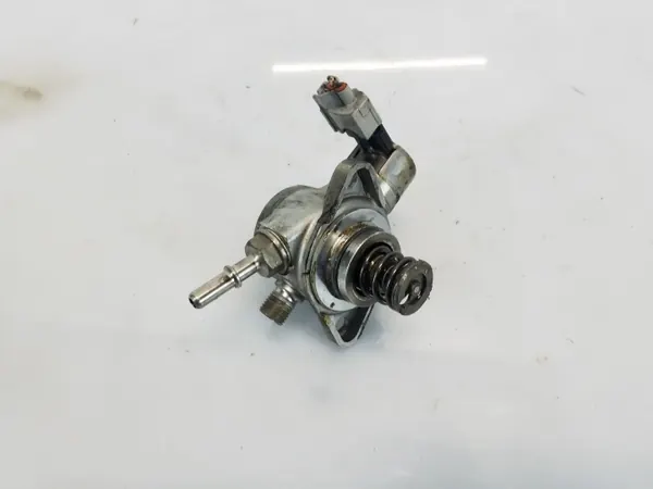 Brandstofpomp OEM 166307020R voor Nissan Juke F15 image 2