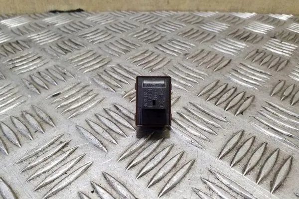 Kofferbakontgrendel AUDI Q5 8K0959831A image 5