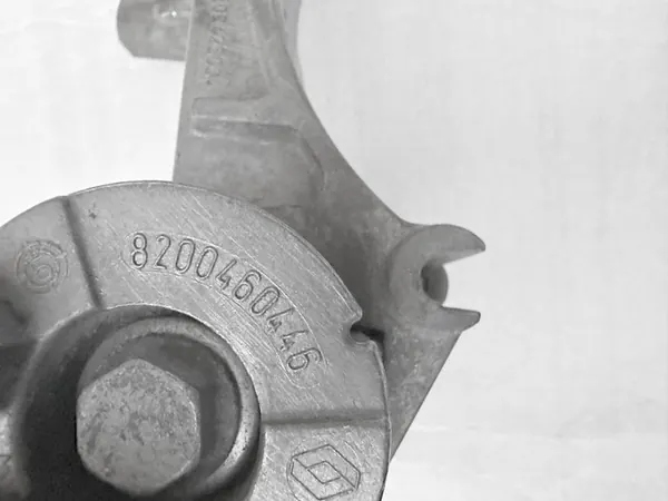 Renault OE 8200425034 Alternator Mount image 4