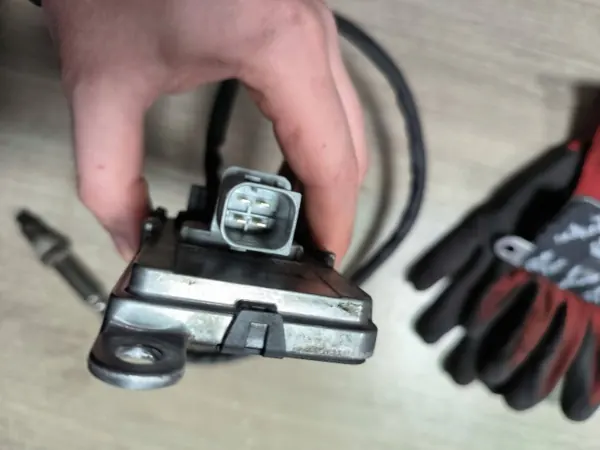 Gebruikte NOX-uitlaatsensor OEM 4326862 voor MAN Solaris image 4