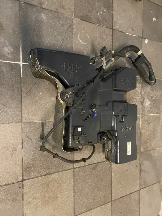 AdBlue-tank OEM 2N0131877B för Crafter II 18-21 image 2