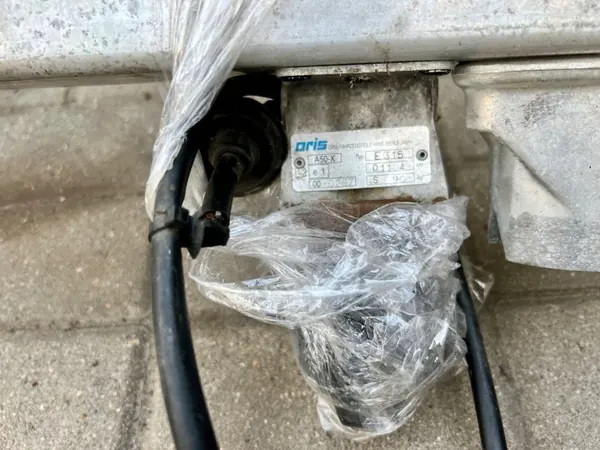 BMW E39 Touring avtagbar dragkroksmodul OEM 6908767 image 10