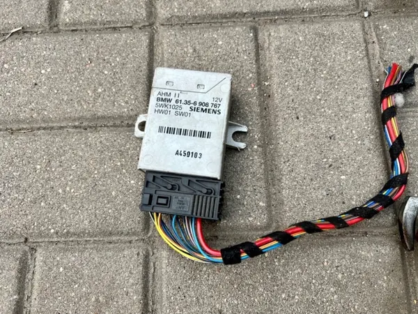 BMW E39 Touring avtagbar dragkroksmodul OEM 6908767 image 4