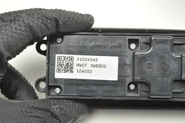 Volvo S60 II V60 Window Switch Panel OEM 31334345 image 6