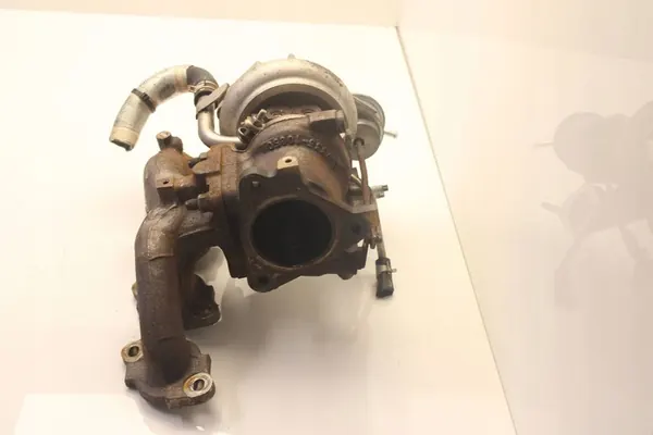 Turbocompresor NISSAN JUKE F15 1.6 B 144111KC1A image 4