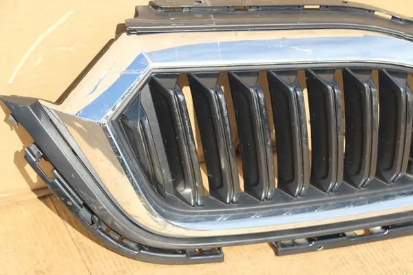 SKODA OCTAVIA IV 2020-2023 Front Grill 5E3807723 image 2