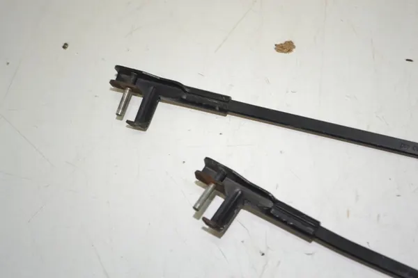 Wiper Arm Set VW Golf V HB 1K1955409, 1K1955410 image 5