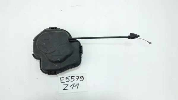 Tirón Maletero Mercedes OEM A0999066903 - Usado image 4