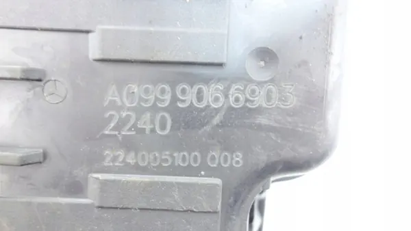 Tirón Maletero Mercedes OEM A0999066903 - Usado image 5
