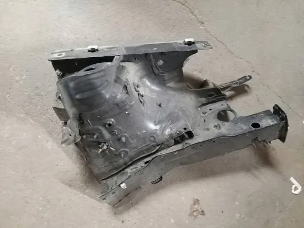 OEM NNI14630 Para-lamas Dianteiro Esquerdo para VW Polo image 2