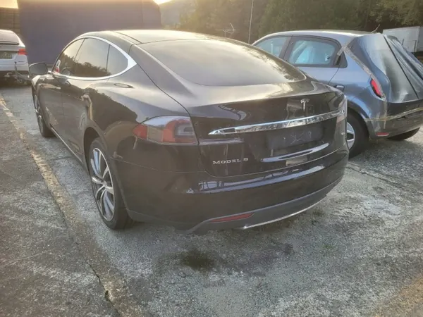 Tesla S 85D 13-16 Plafonnier OEM 1045936-00-C image 6