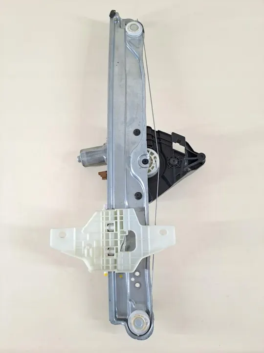 Motor do elevador de vidro direito dianteiro Dacia Logan III 2021 image 2