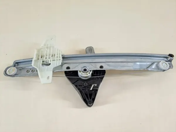 Motor do elevador de vidro direito dianteiro Dacia Logan III 2021 image 6