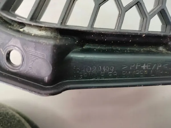 Griglia paraurti anteriore per Mitsubishi Outlander 2010-2012 image 3