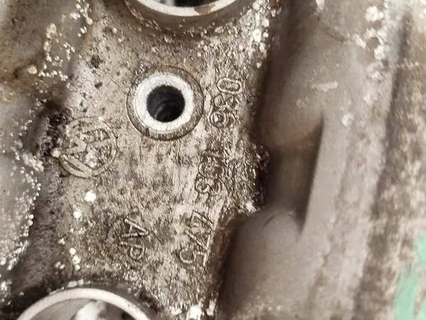 Skoda OE 036103475AP Eixos de comando image 5