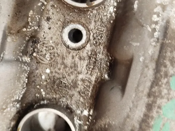 Skoda OE 036103475AP Eixos de comando image 6