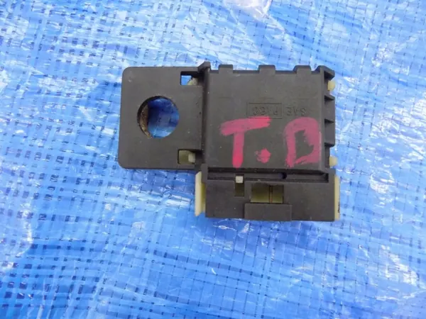 Chevrolet OE 15163032 Brake Light Switch image 2