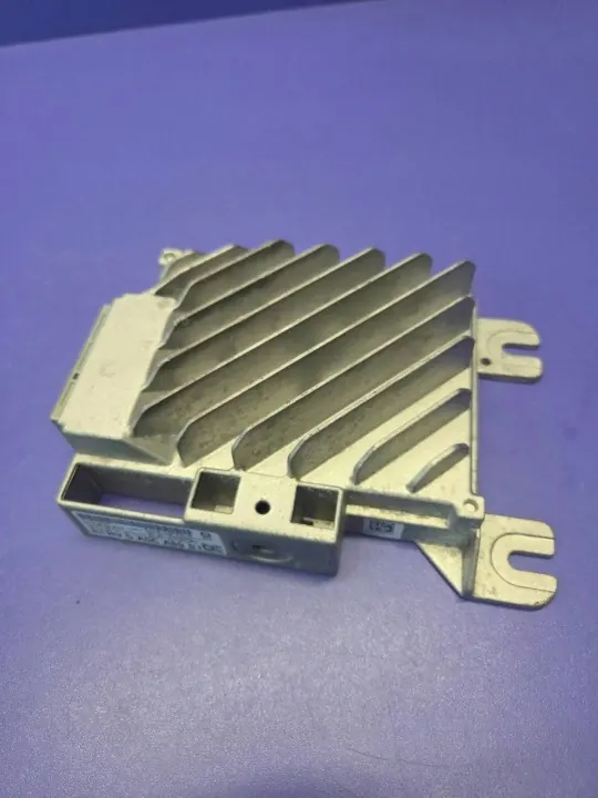 BMW Audio-Verstärker OEM 65125A5CA89 - Gebraucht image 2
