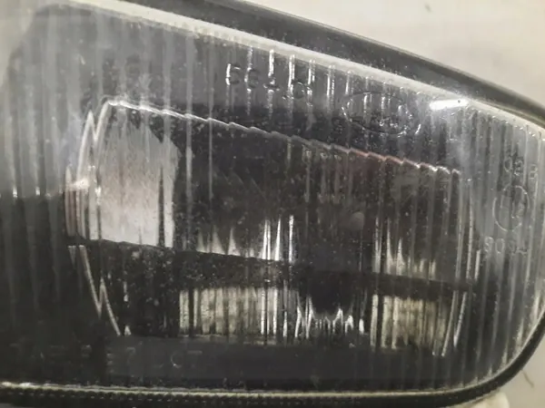 BMW 520i E39 95-00 Sedan Farol de Neblina Esquerdo 6317-8377941 image 6
